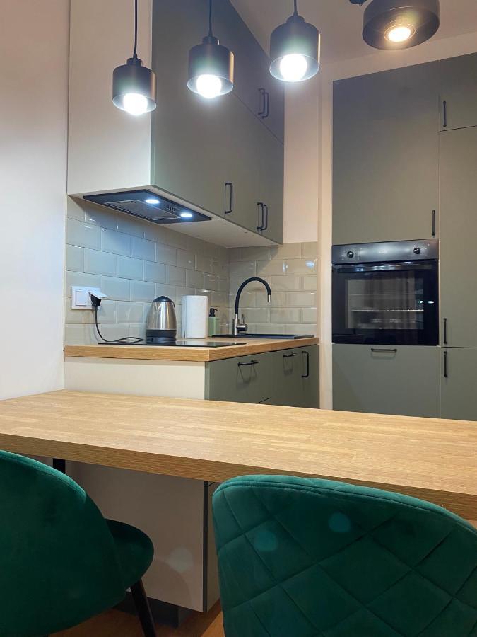 Airport Green Apartment Kl21 - Air Condition & Free Parking Варшава Экстерьер фото